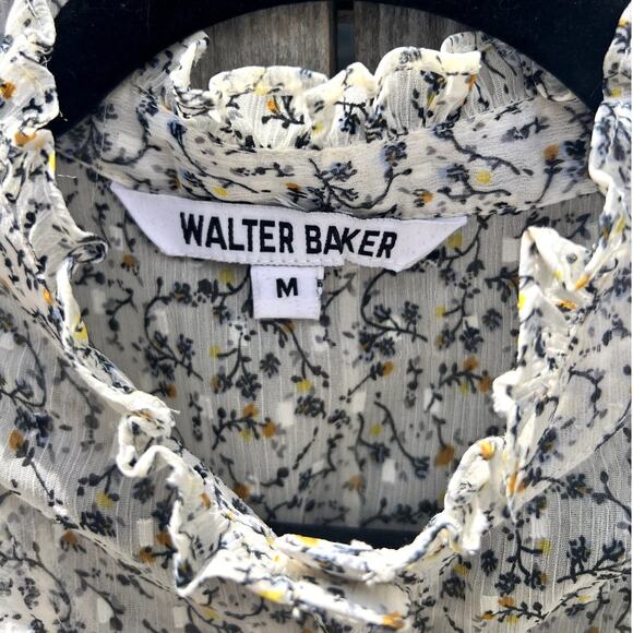 Walter Baker | Dainty Floral Print Ruffle Front Chiffon Blouse Top Size Med - Picture 2 of 6